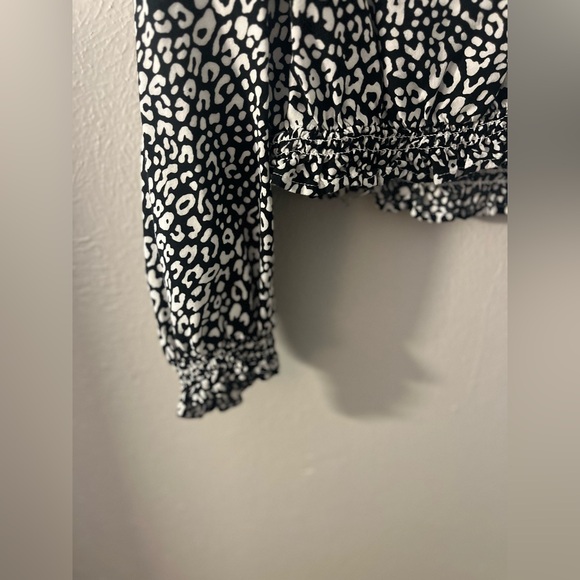 Leopard Print Top - Picture 3 of 3
